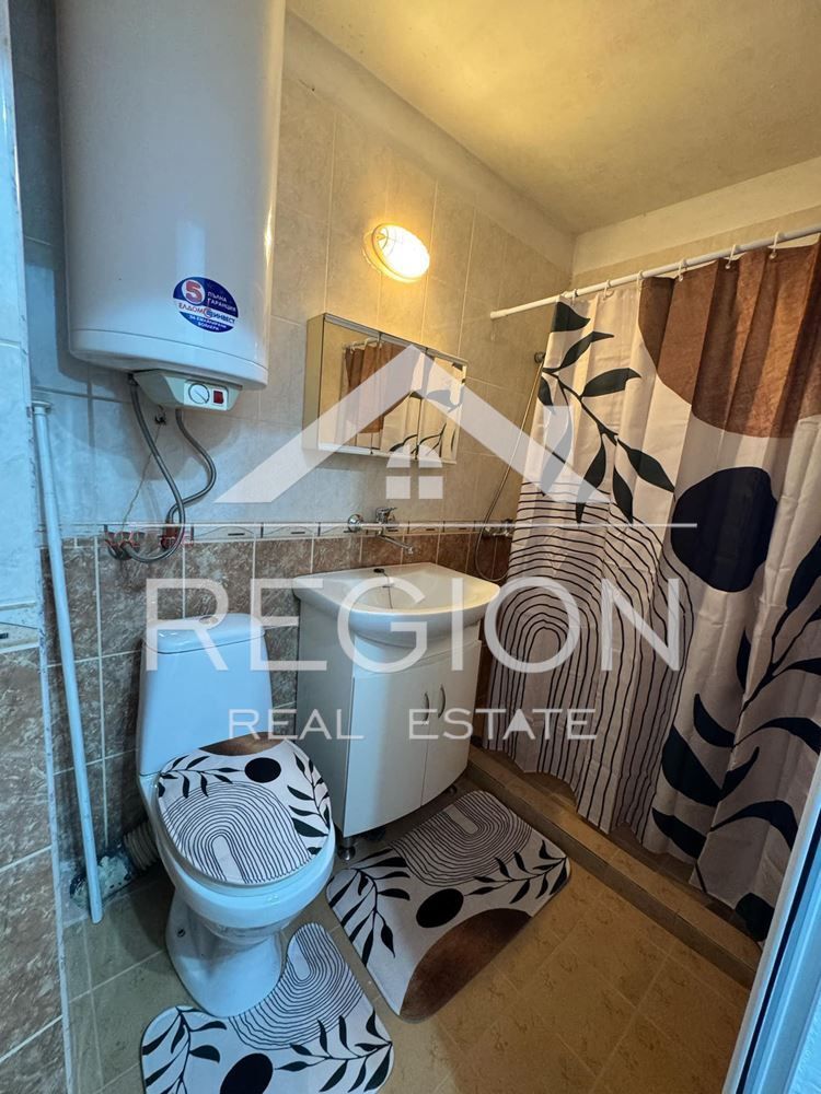 Дава се под наем Тристаен апартамент в Варна, Левски - 65 кв.м за 459 € - Снимка #6