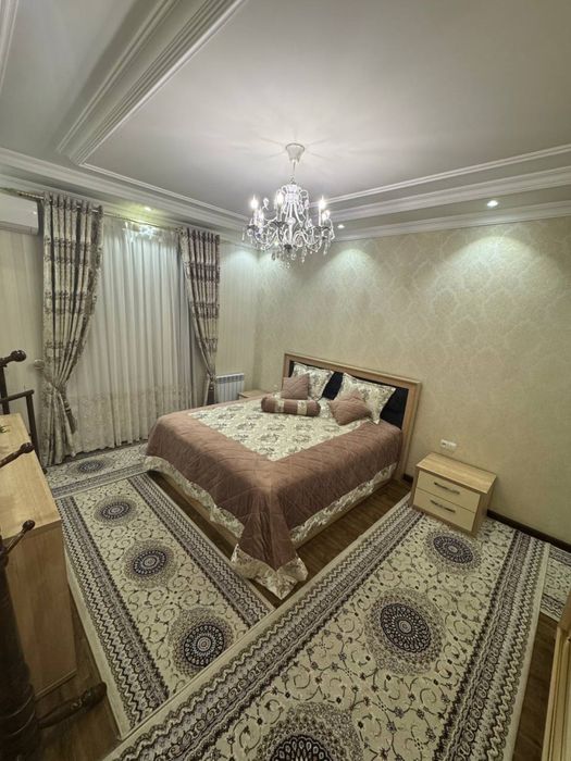 GOLDEN HOUSE. Квартира 4-х комнатная с мебелью