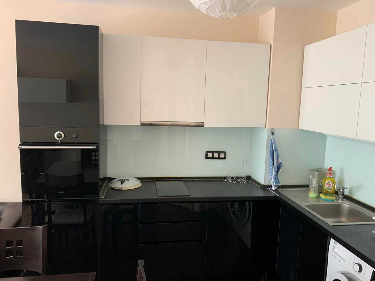 Дава се под наем Двустаен апартамент в София, Красно село - 62 кв.м за 500 € - Снимка #2