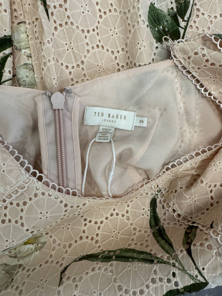 Рокля Ted Baker размер 3 (М/L)