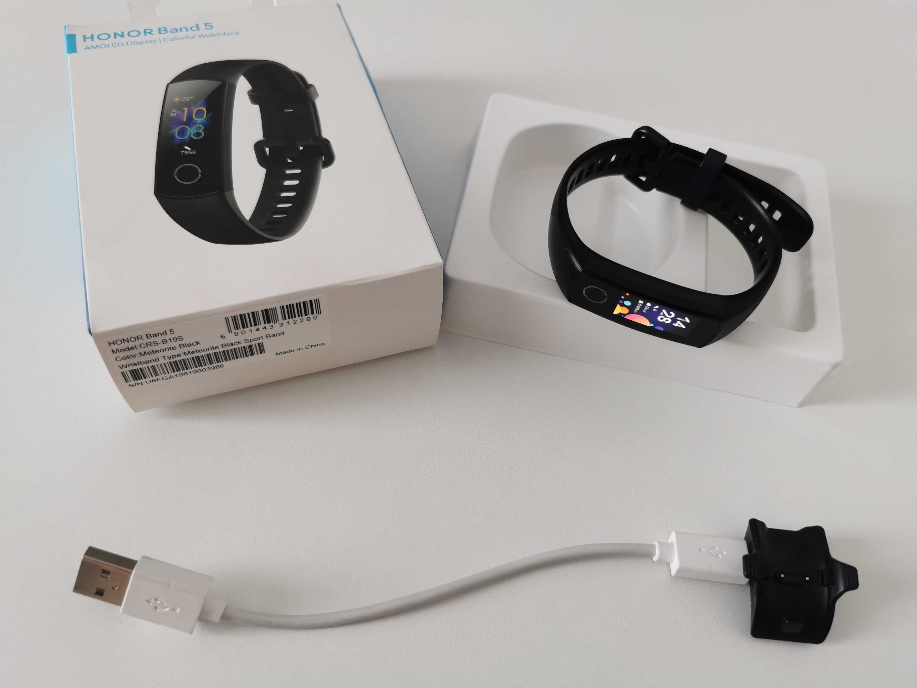 Vând brățară fitness Honor Band 5