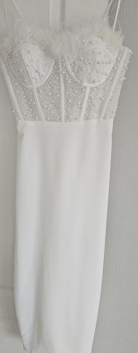 Офицялна рокля за поводи