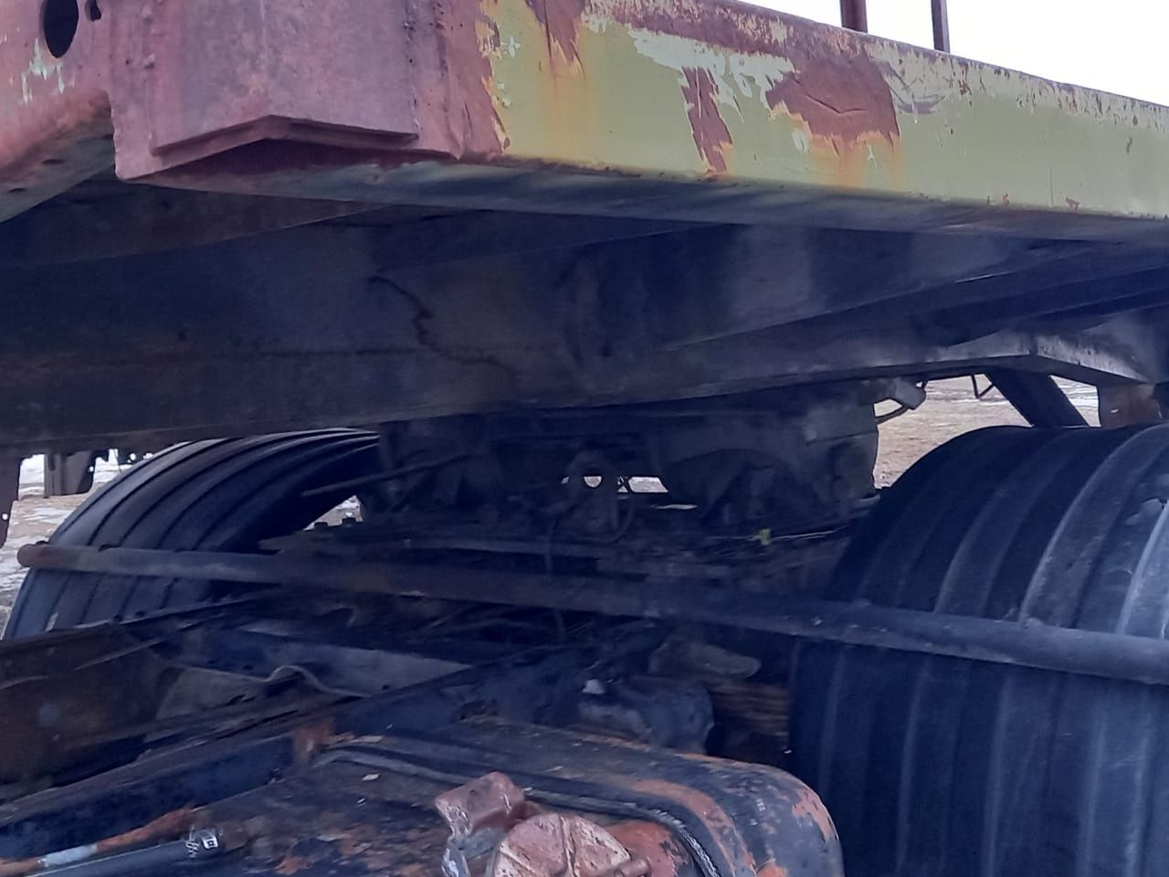 Продаётся зиловский полуприцеп