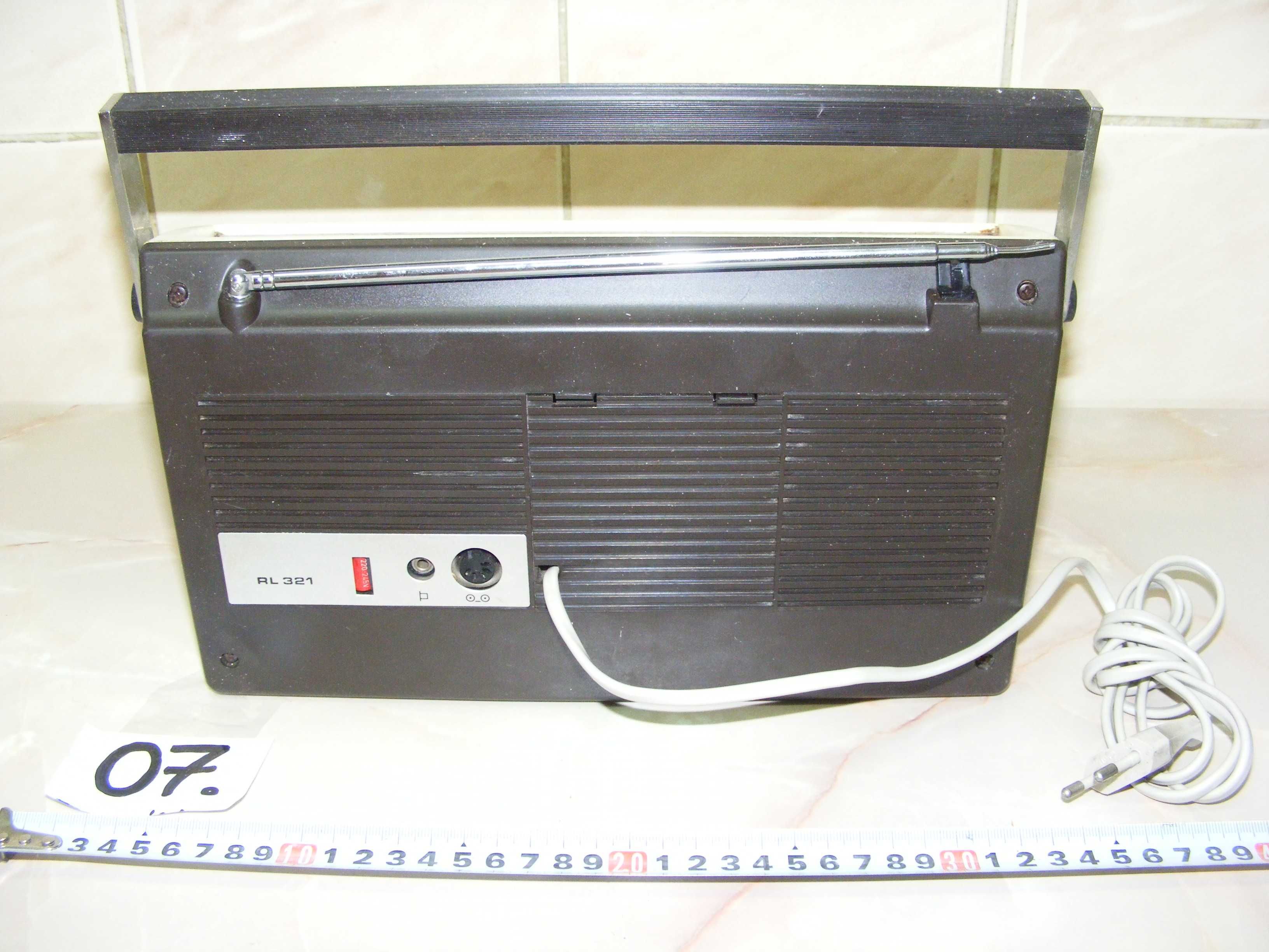 Radio vechi  ,,Philips RL-321”, anii 1970  (cod 07)