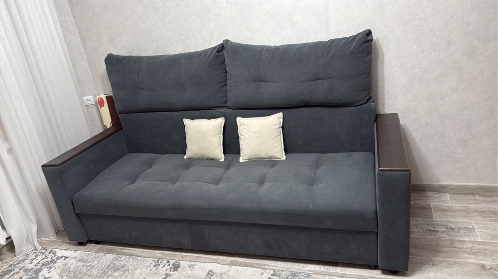 Продам диван в отличном состоянии.