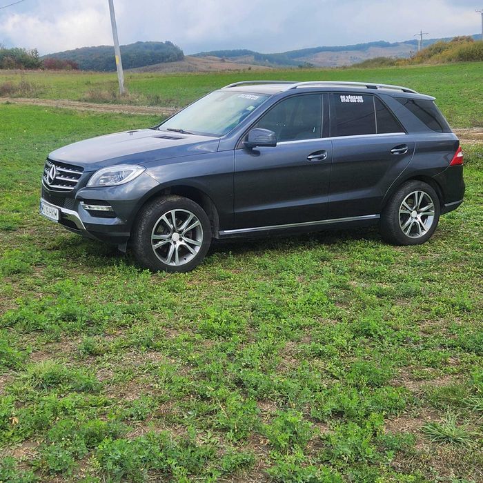 Mercedes-Benz ML 350 Bluetec / 4Matic