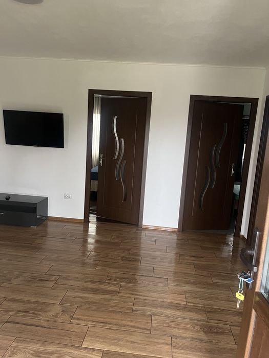 Casă de închiriat!