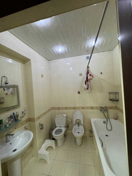 Сдаётся 4-комнатная квартира на Ц1 Японское посольство