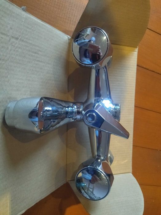 Смесител за баня/кухня Ново!!!