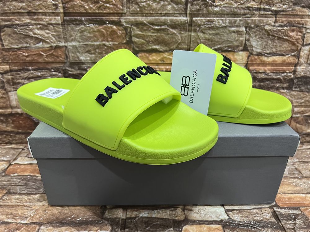 40-44 Balenciaga Slide Glow