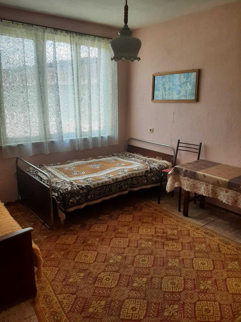 Продава се Къща в с. Горно Черковище, Област Стара Загора - 2 кв.м за 16575 €/кв.м - Снимка #3