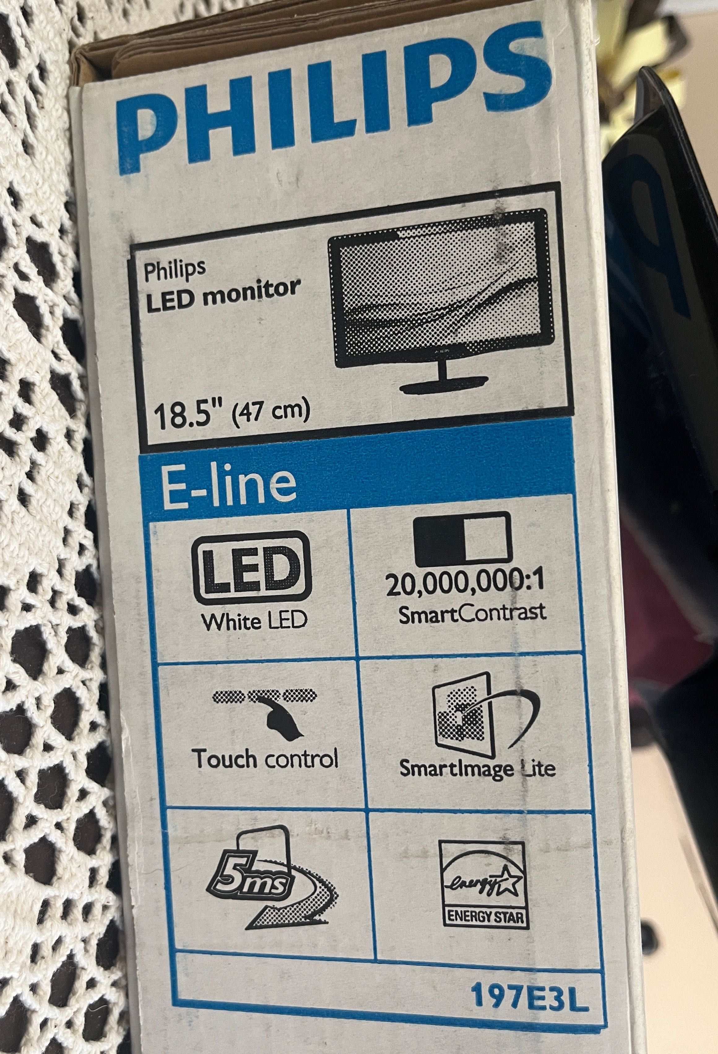 Монитор 18.5" Philips 197E3LSU