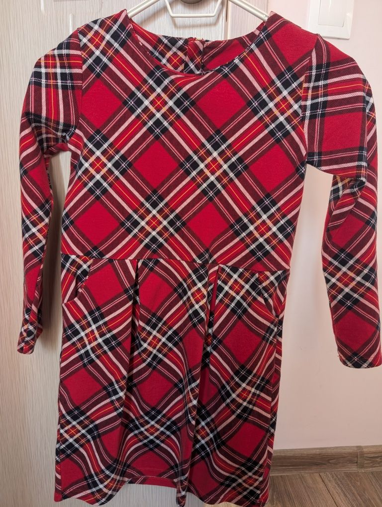Нова рокля H&M размер 134-140