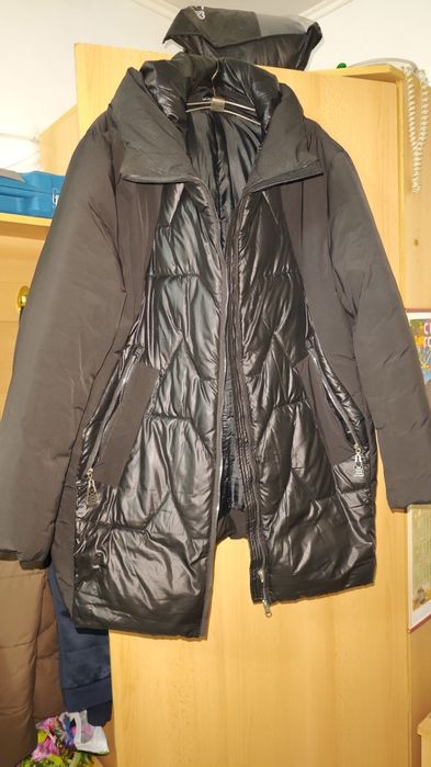 Продам женскую куртку