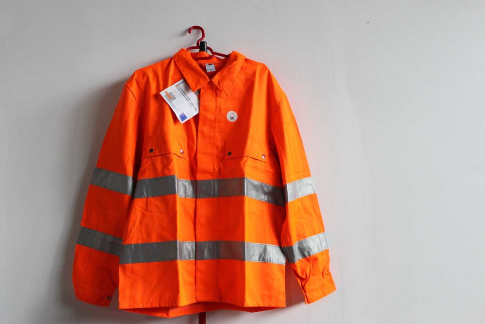 Depozit en gross imbracaminte/haine de lucru-salopete cal. extra.