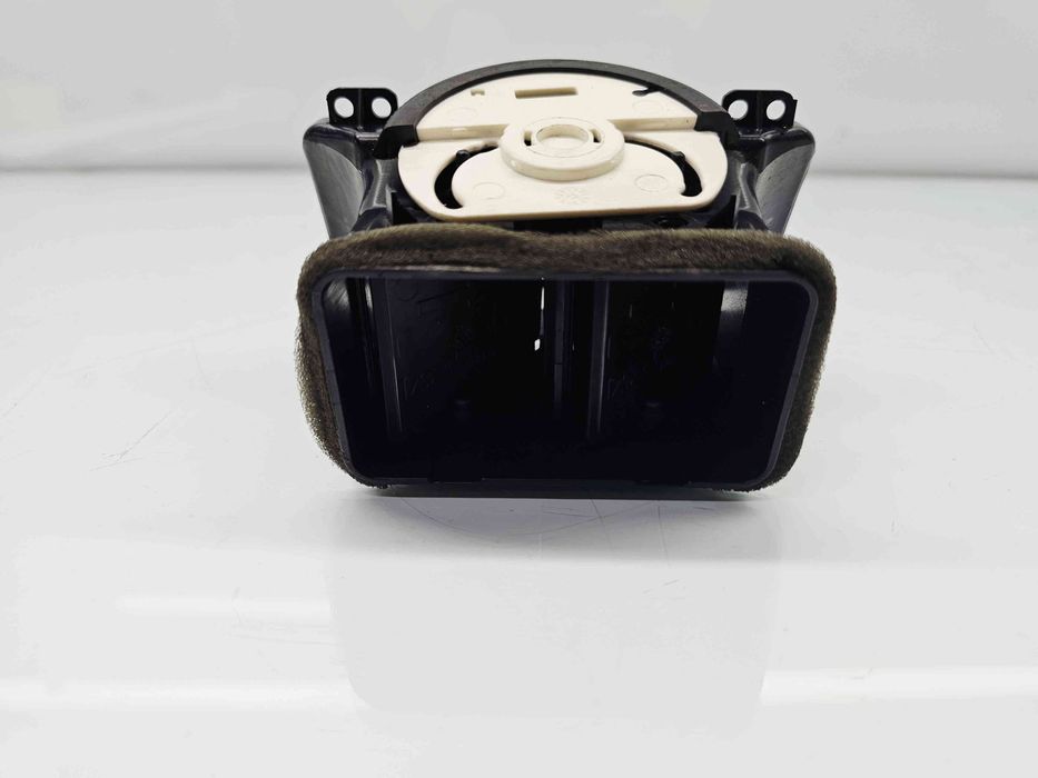 Grila aerisire centrala Volkswagen Golf 6 (5K1) [Fabr 2009-2013] 1K08