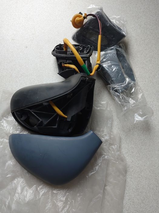 Oglinda Peugeot completa