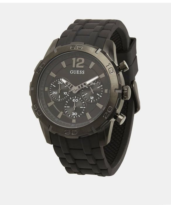 Часовник GUESS!!
