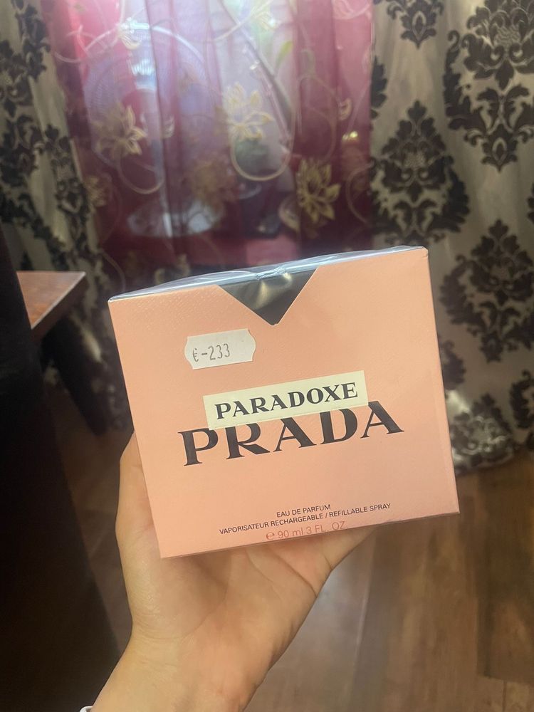 Vand parfum parada paradoxe