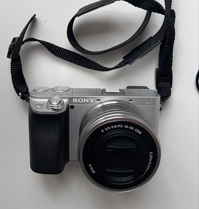Sony a6100 / obiectiv 16-50mm