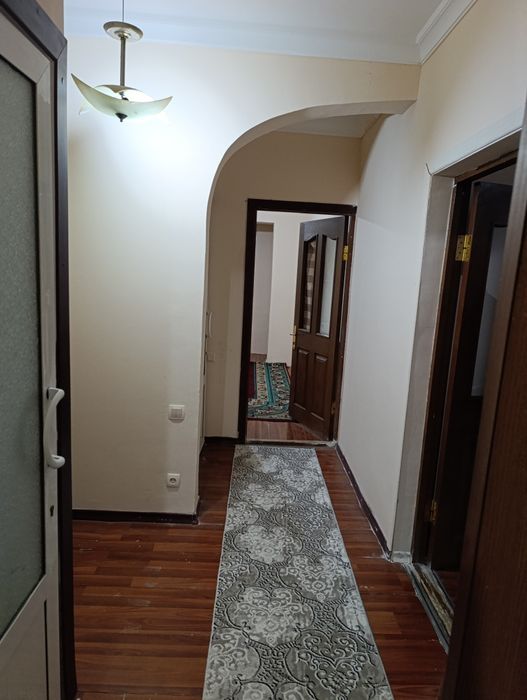 ЮНУСАБАД -7 2 Х комнатная квартира полупустая