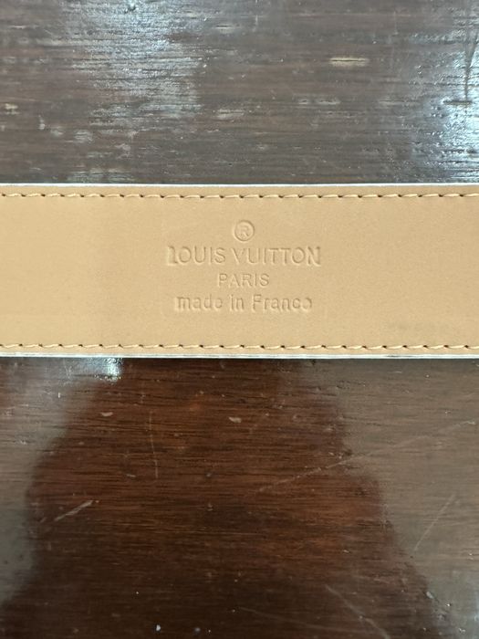 Curea Louis Vuitton Lv