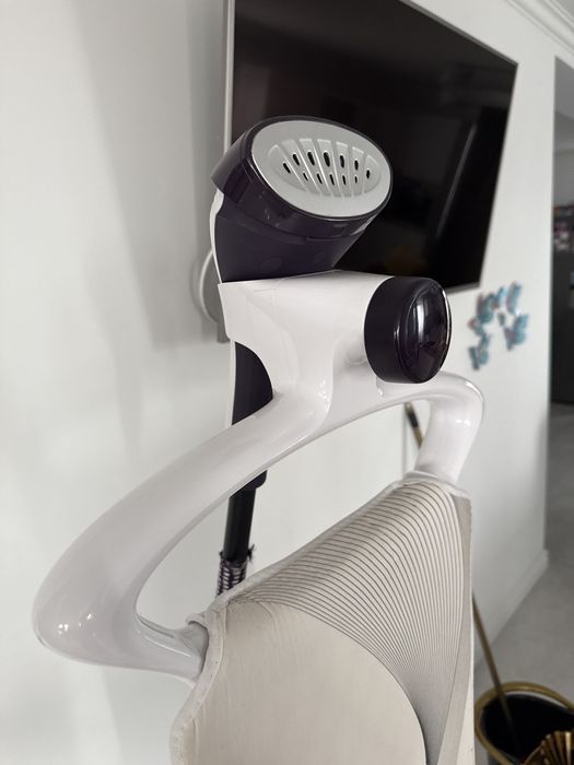 Aparat de calcat cu abur philips , perfect utilizabil