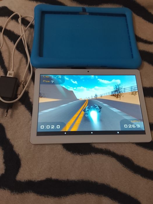 Tableta mare 10 inci 16gb RAM 128 GB memorie