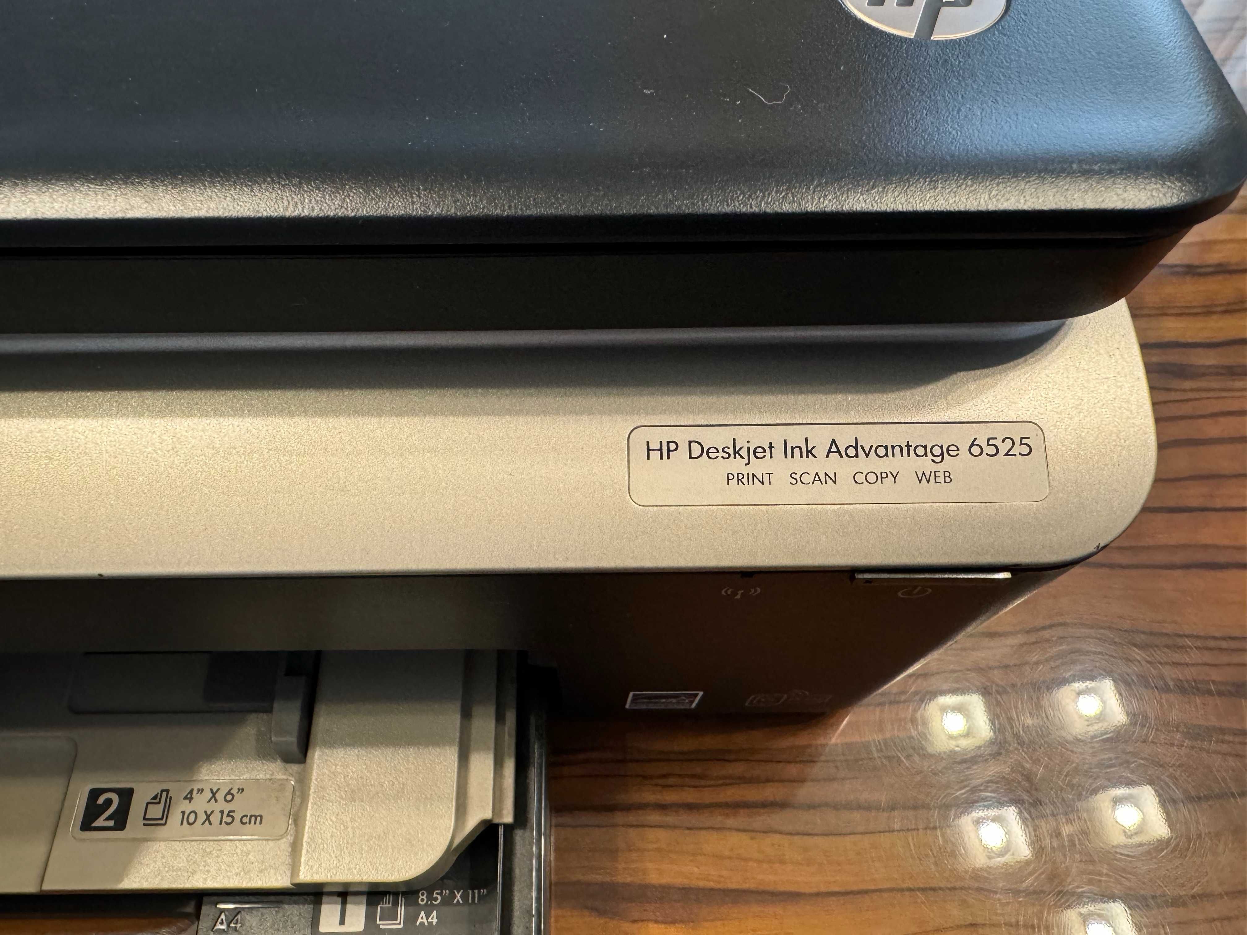 Цветной  принтер и сканер HP DeskJet Ink Advantage 6525