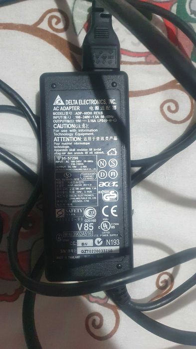 Mini - PC Acer cu placa video dedicata