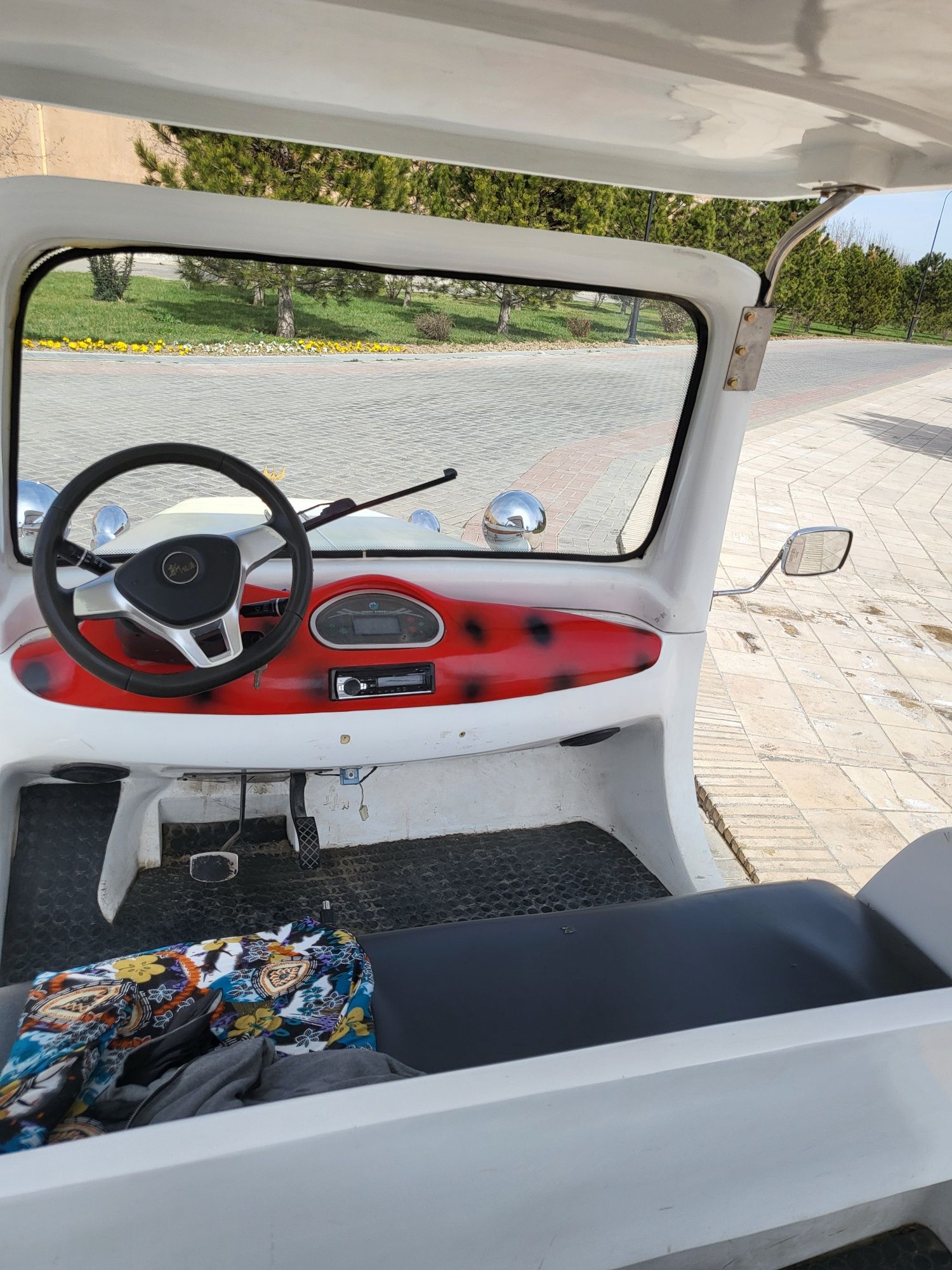 GolfCar sotiladi 12 odamlik