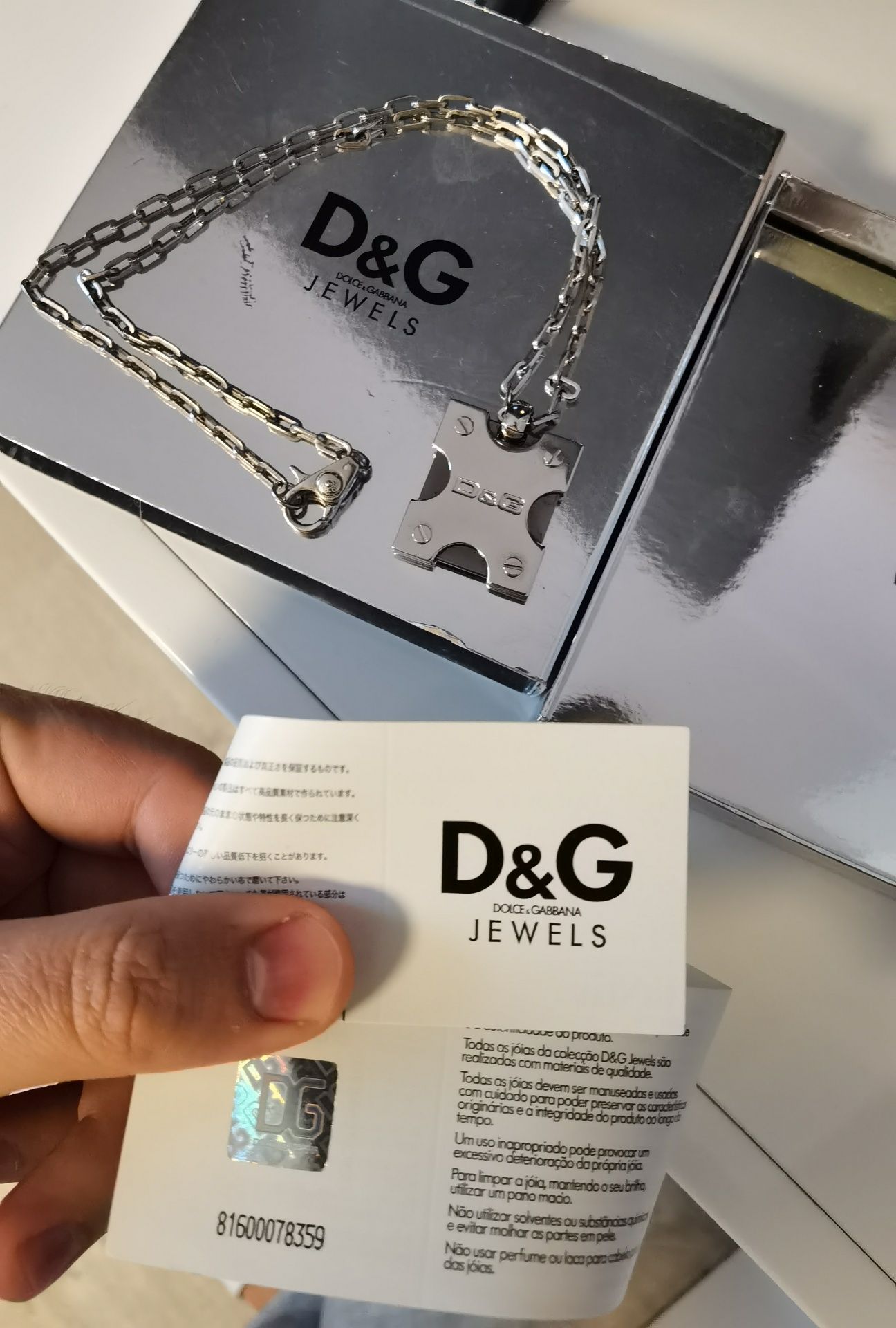 Vând bijuterie D&G cu certificat de autenticitate