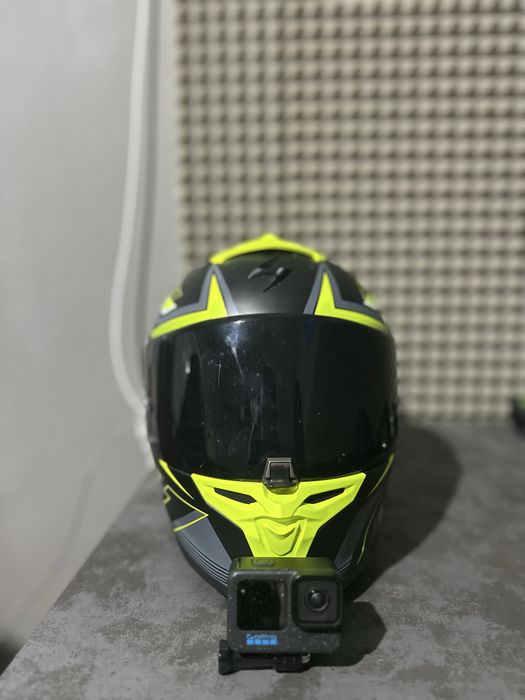 Каска Scorpio R1