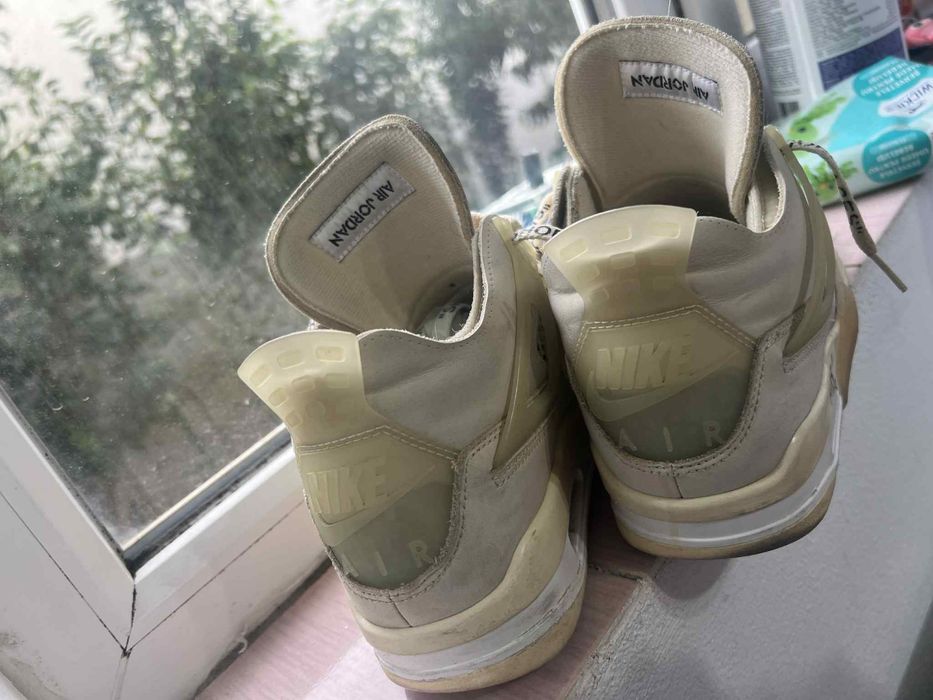 Adidasi Jordan 4