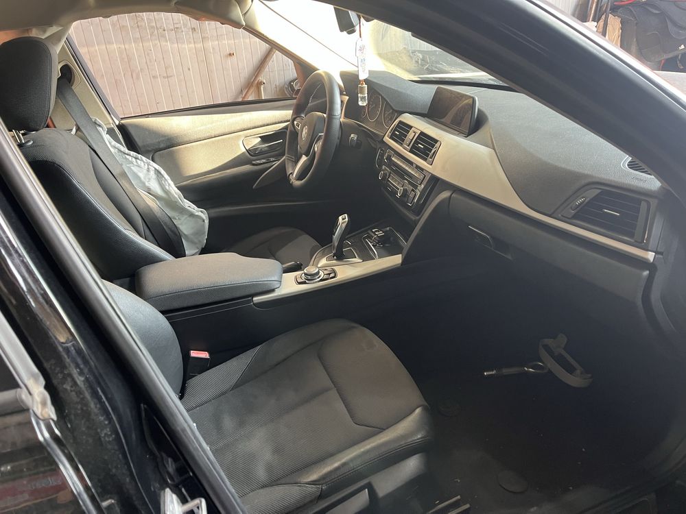 Bmw F30 318d 150hp LCI НА ЧАСТИ ( бмв ф30 318д 150 коня )