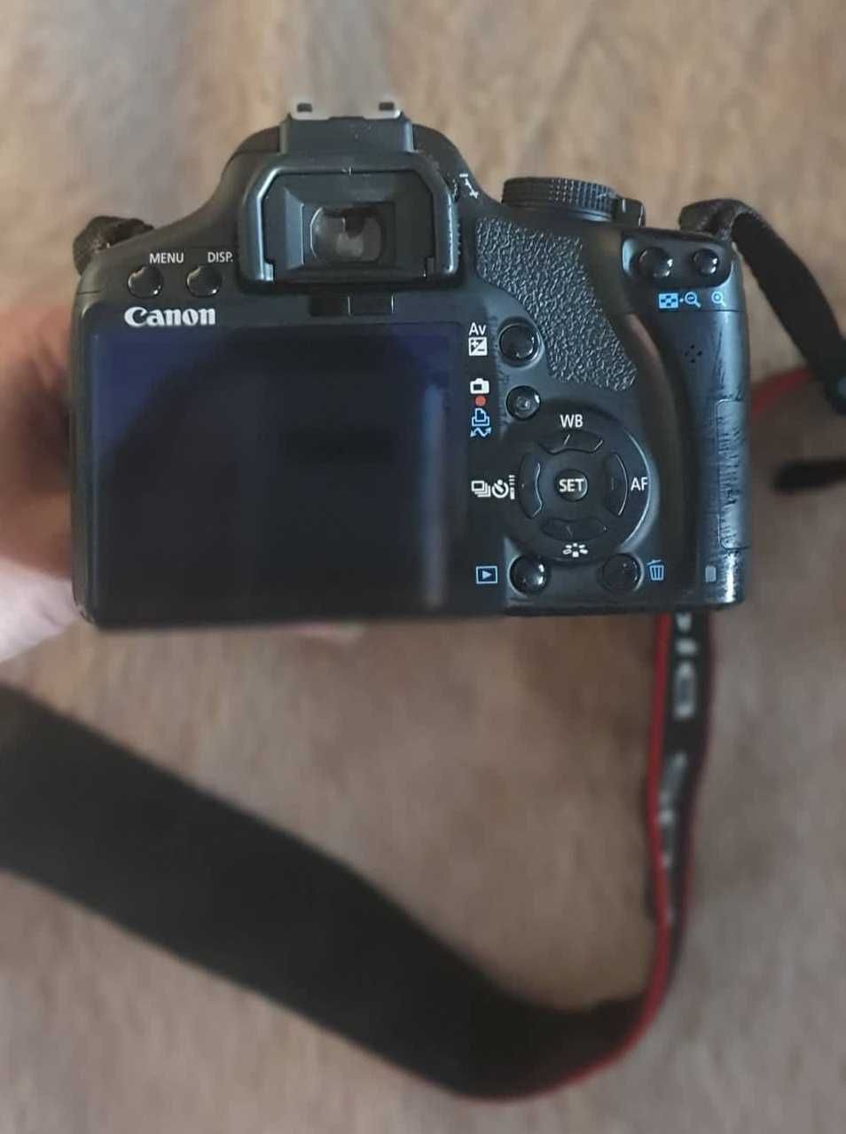 Професионален фотоапарат Canon EOS 500D