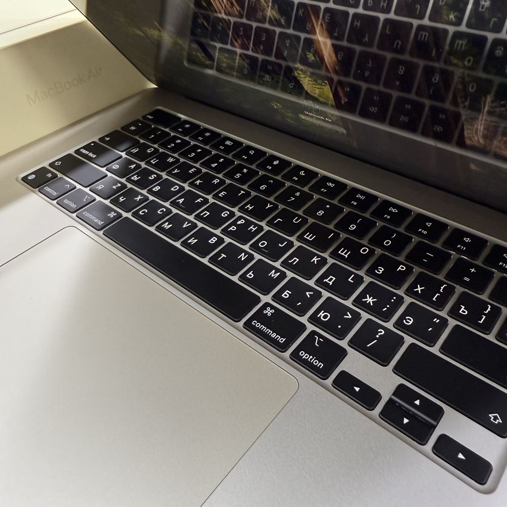 Macbook Air 15" M2 8/512 Starlight