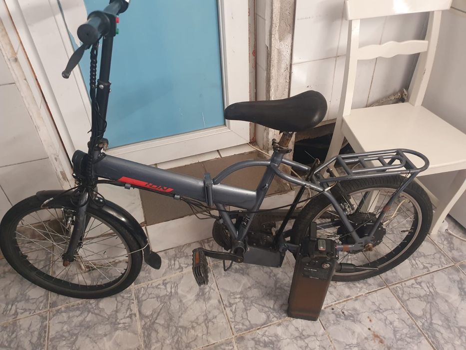 Vand 2 biciclete electrice
