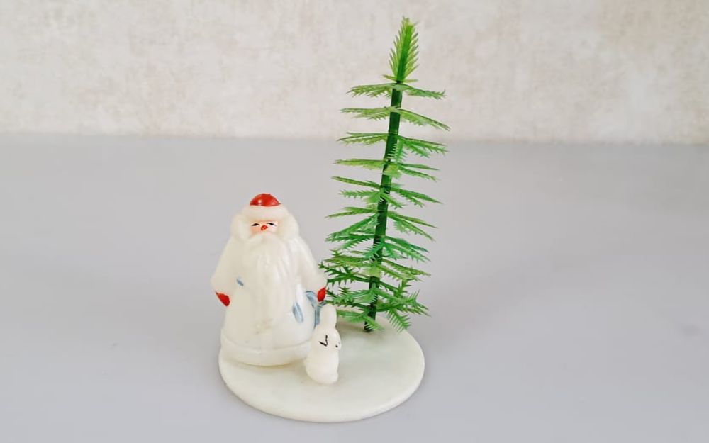 Дед Мороз и ёлка