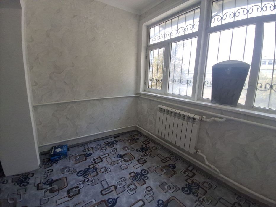 Калеенский Массив. Осиё маркет худудида 2 хонали квартира ижара