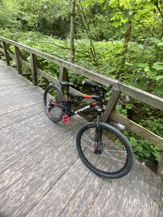 vând rockrider 520 s în stare buna