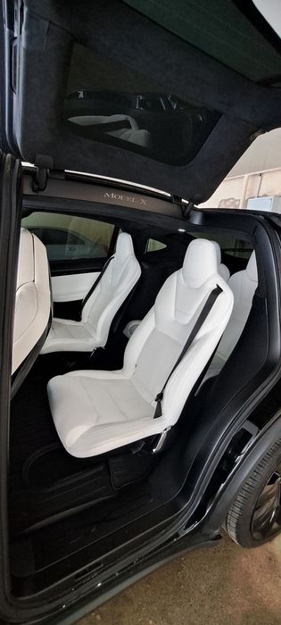 Tesla model x 2017 yil.