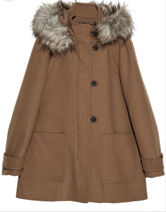 Бежово палто Зара