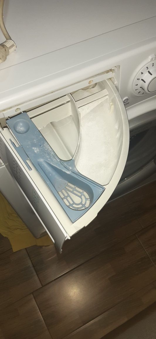 Пералня hotpoint ariston