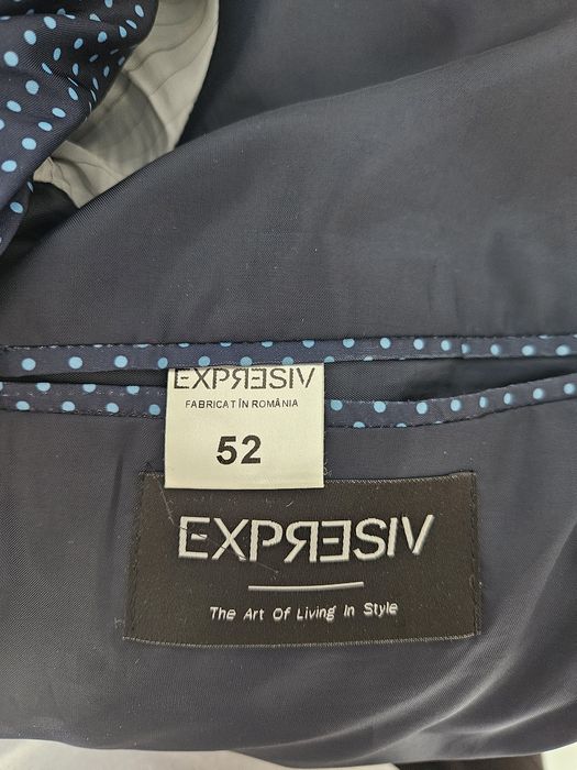 Vand costum , Expresiv