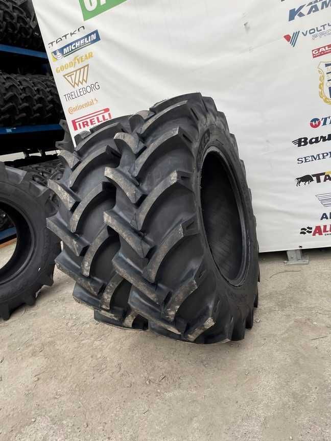 Anvelope noi 13.6-24 cu 12 pliuri pentru tractor fata marca OZKA