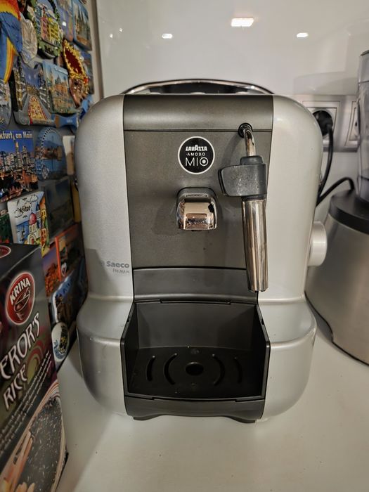 Кафемашина с капсули Saeco Lavazza a Modo Mio Premium