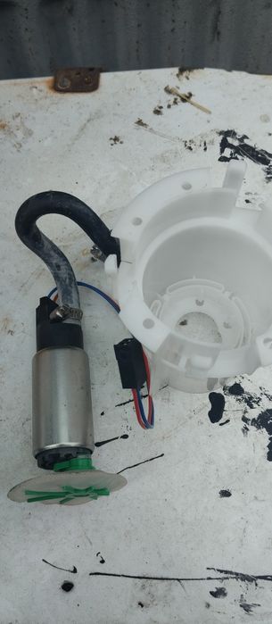 Бензинови помпи и горивен филтър