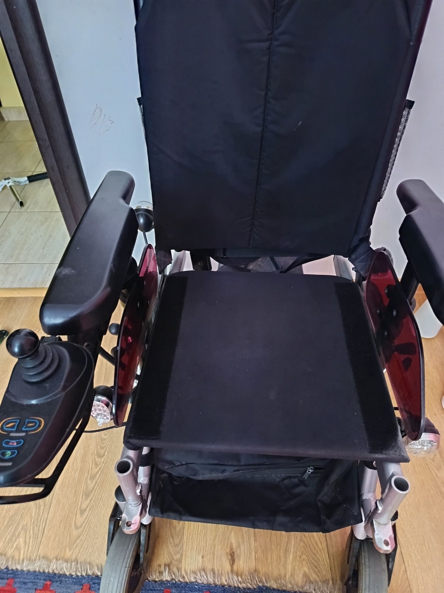 Carucior electric Invacare
