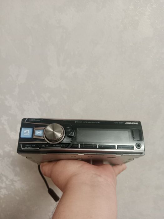 Магнитола Alpine UTE-92